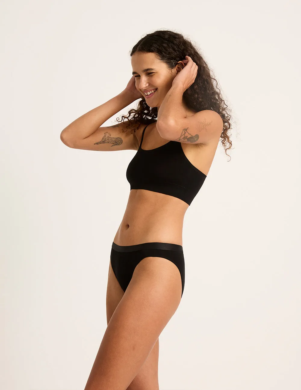 LYOLYTE Racerback Bra - Black