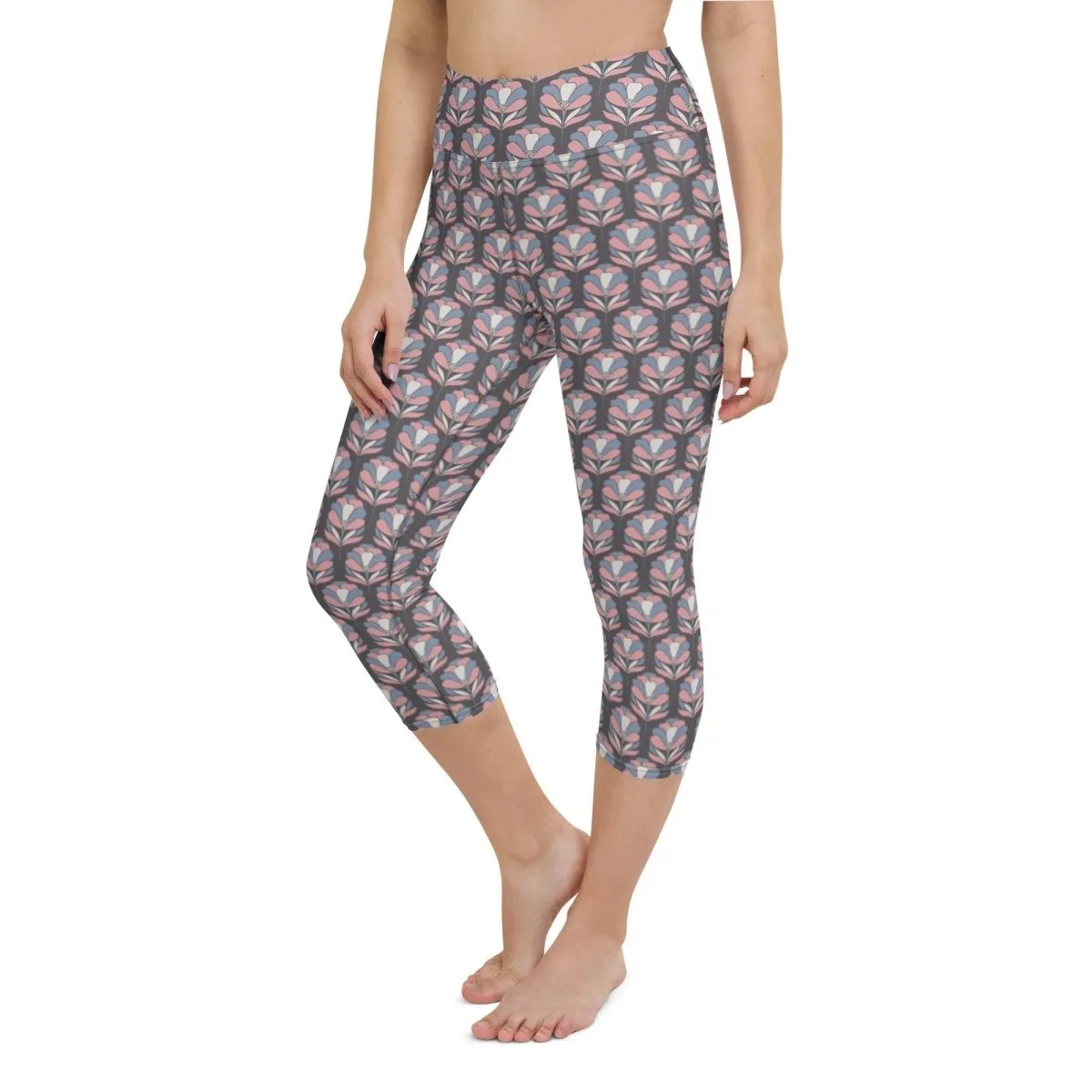 Softly Pattern Women's Capri Yoga Pants