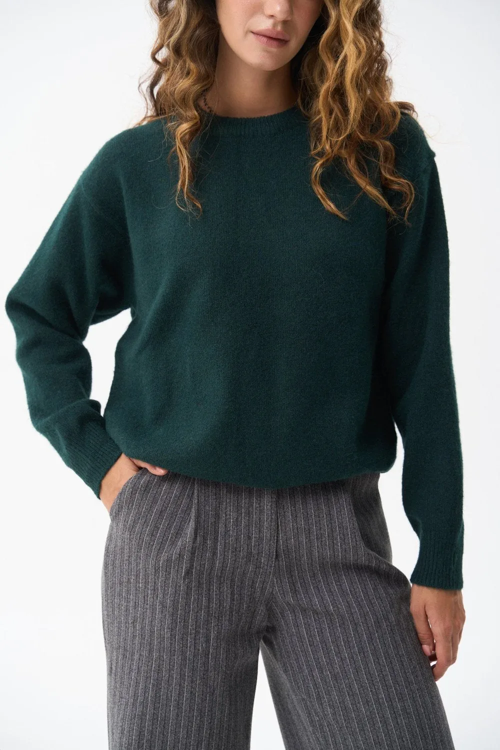 Wool sweater in color green